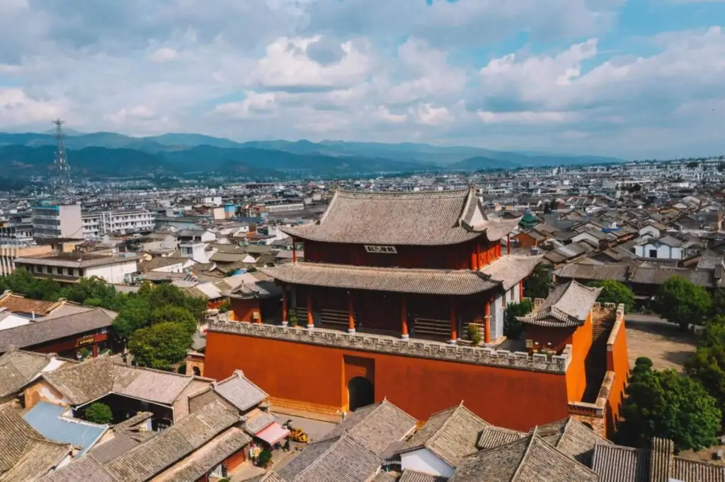 Le Porte de la vieille ville de Weishan, dans la région de Dali du Yunnan
