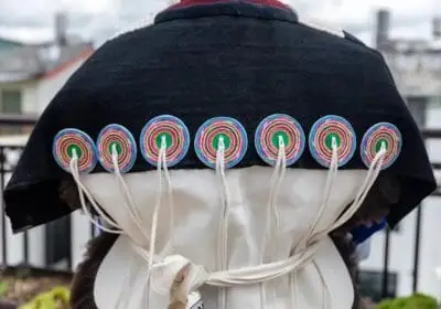 Costume tradtionnel de femme de Lijiang 01