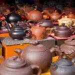 Poterie rouge de Jianshui, en couleur rouge et noir