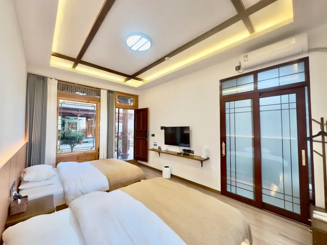 hotel-img
