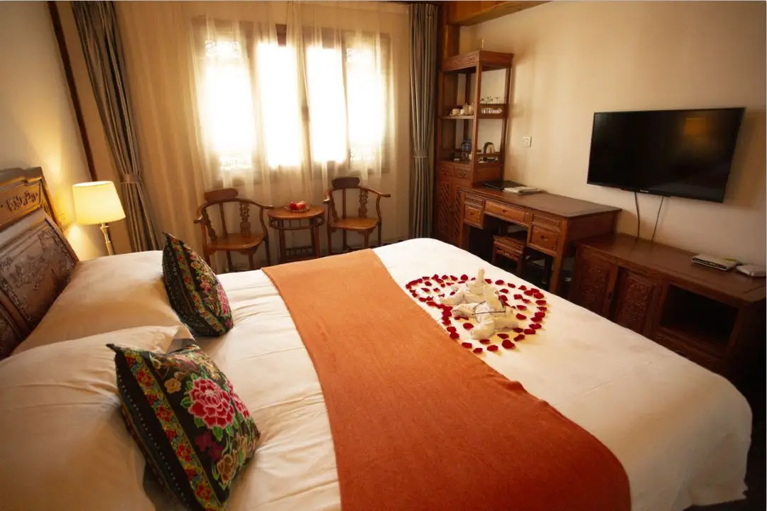 hotel-img