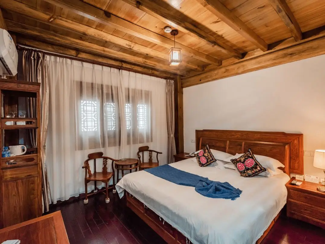 hotel-img