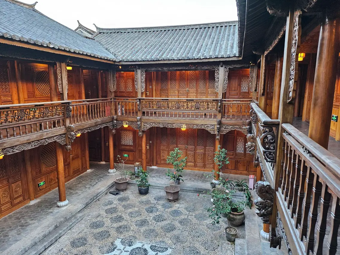 hotel-img