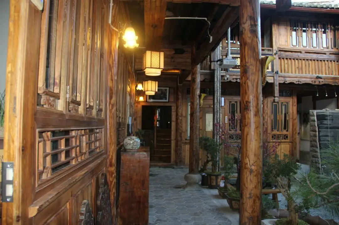 hotel-img