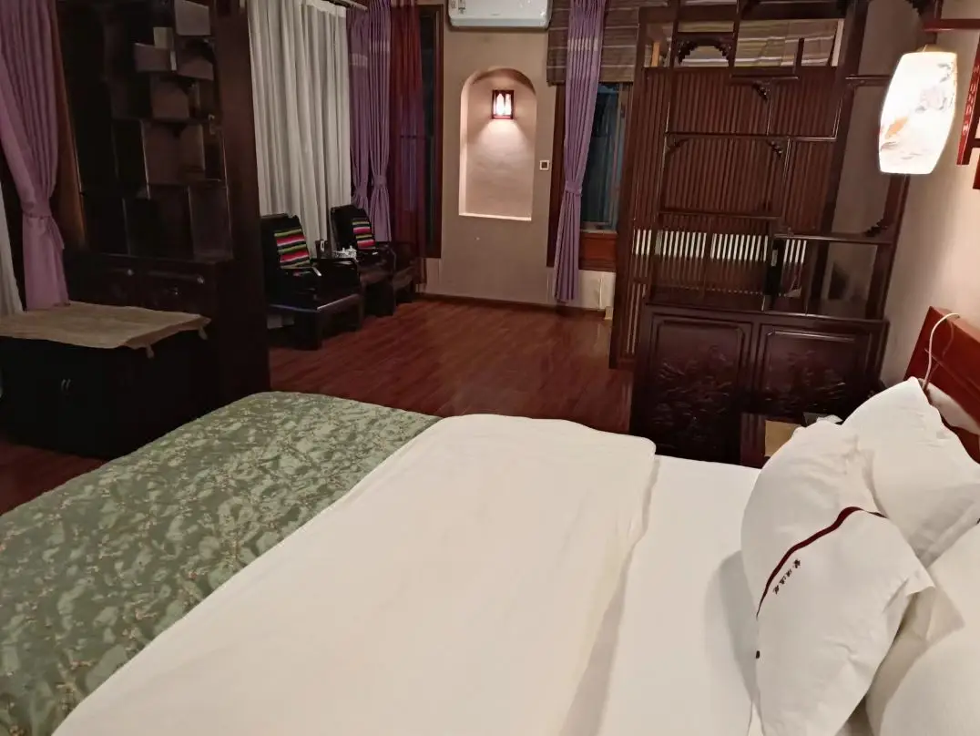 hotel-img