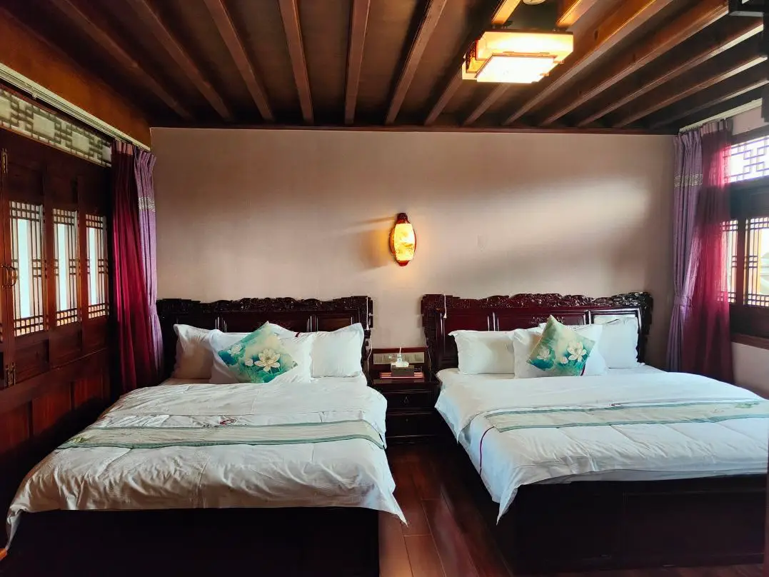 hotel-img