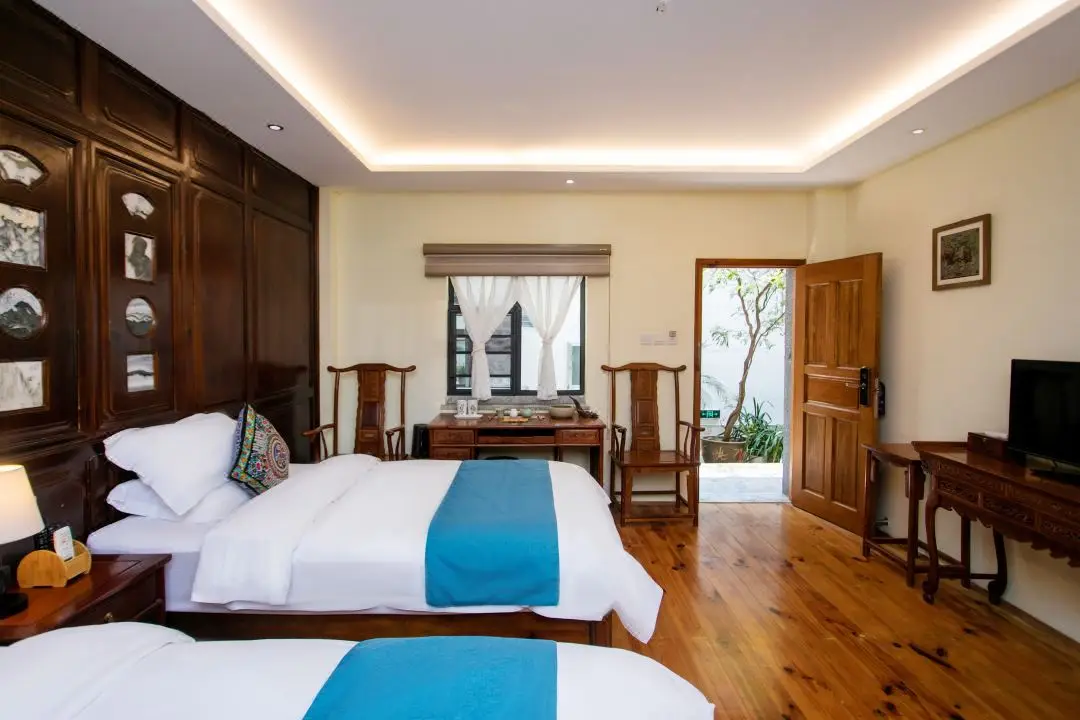 hotel-img